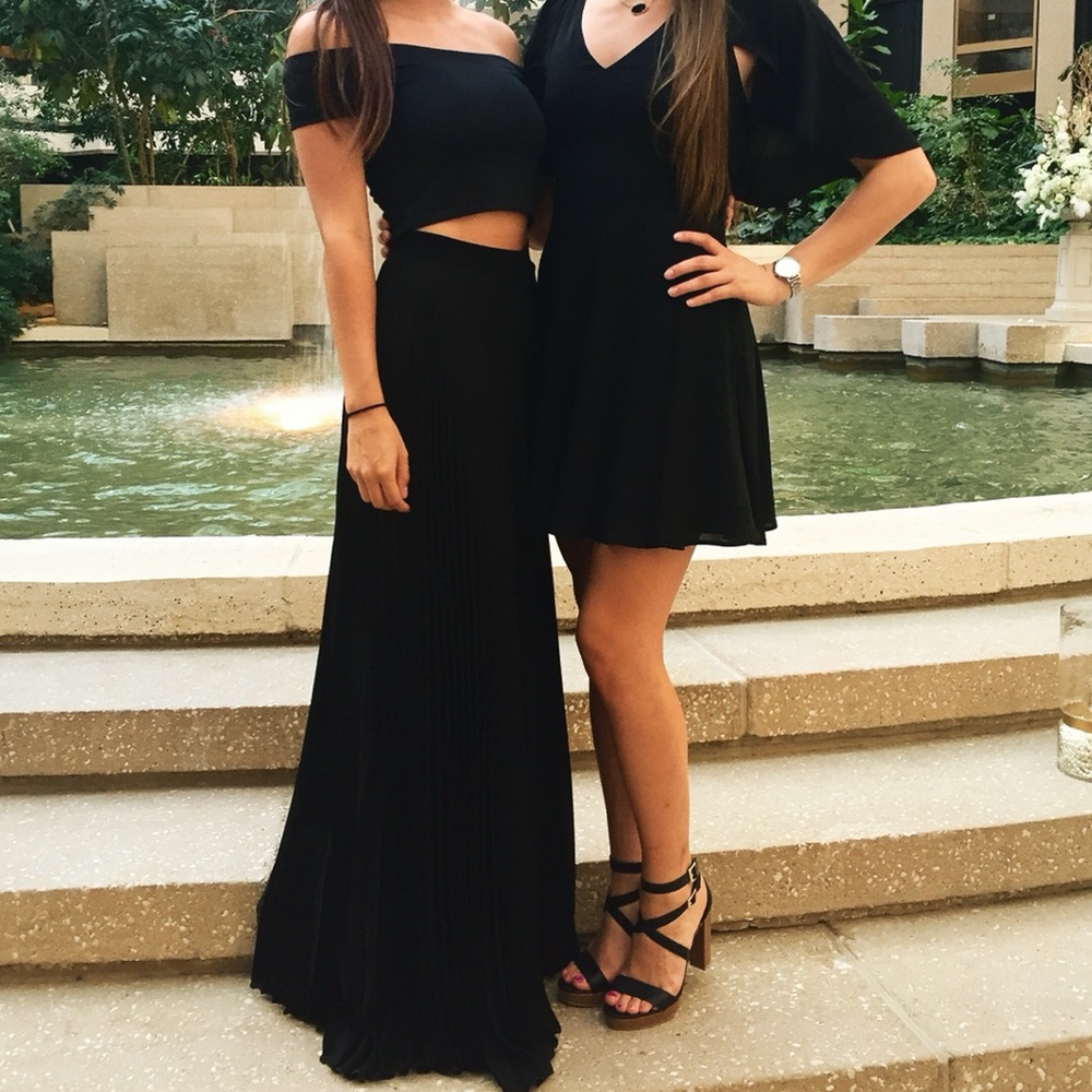 Black Pleated Maxi Skirt